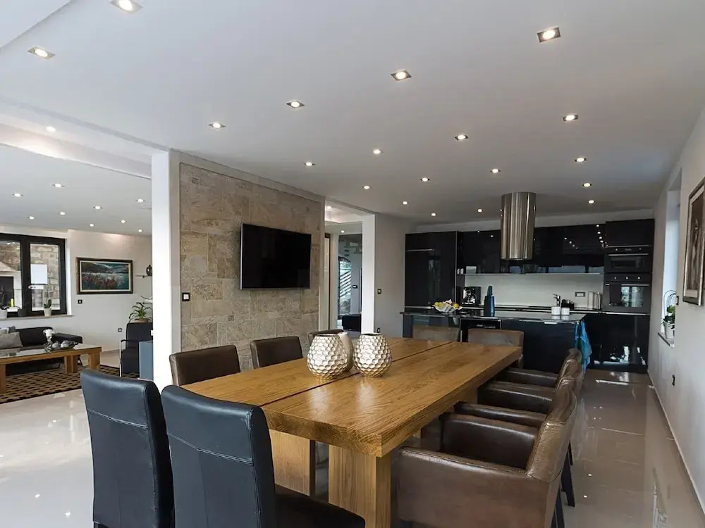 Luxurious Villa in Grizane with Sauna