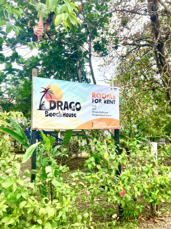 Drago Beach House - Private Beach