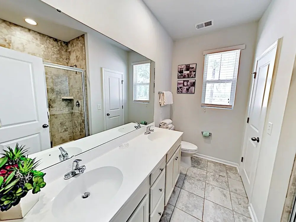 Cloisters - 4 Br Home