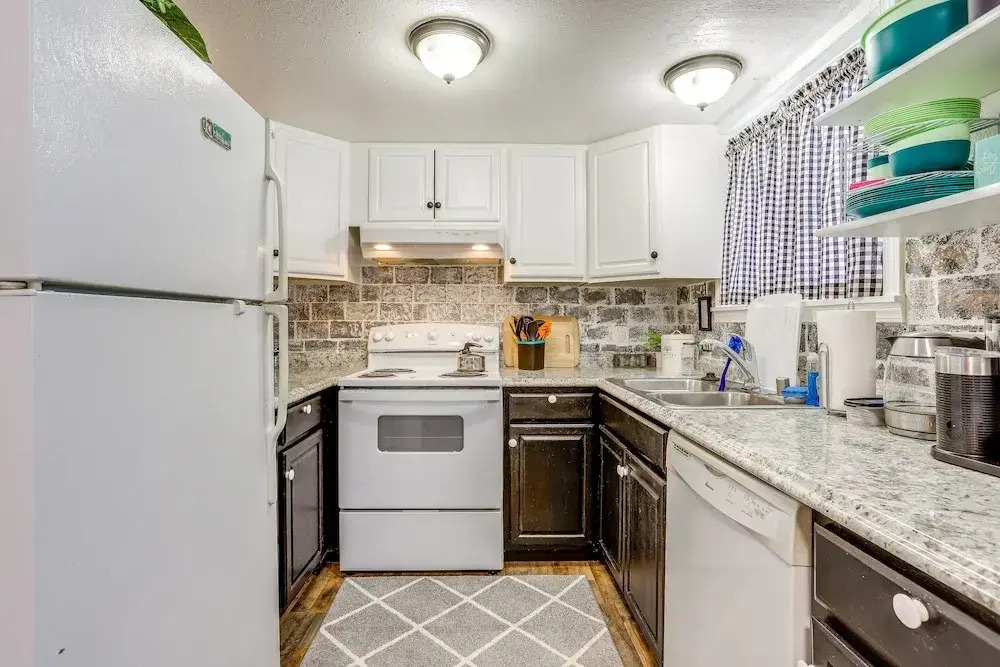 Cozy Wasilla Apartment ~ 2 Mi to Downtown!
