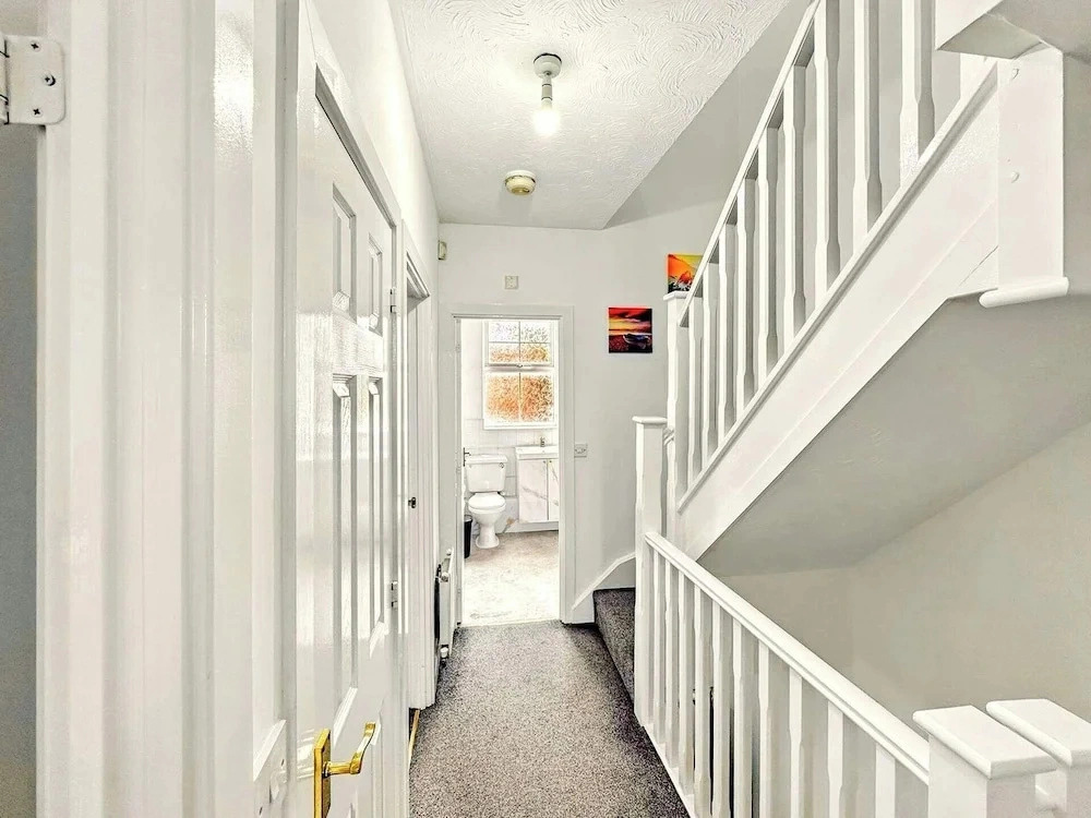 Oakwood House 6 Bed 11 Sleeps Garden-free Parking