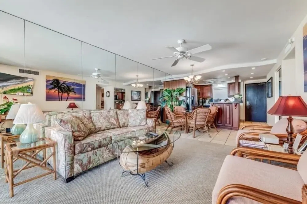 Kihei Beach, #409 2 Bedroom Condo by RedAwning
