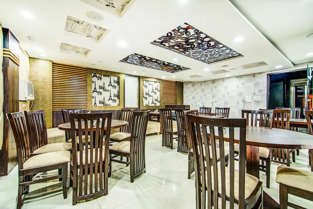 FabHotel KS