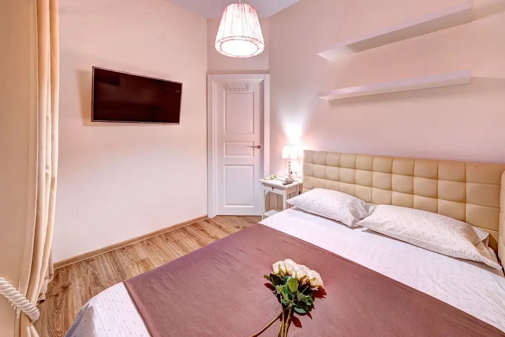 Apartment Anri Barbusa 53-105
