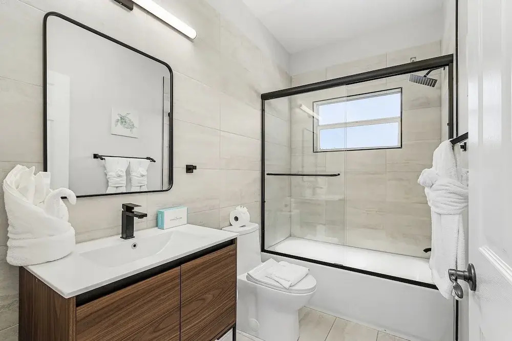 241 Miramar Waves: 3br W/ Heated Pool 3 Bedroom Home