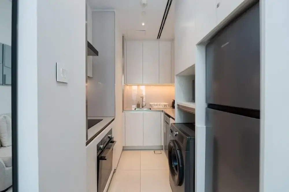 Beachfront 1BR Jumeirah Gate Tower 1