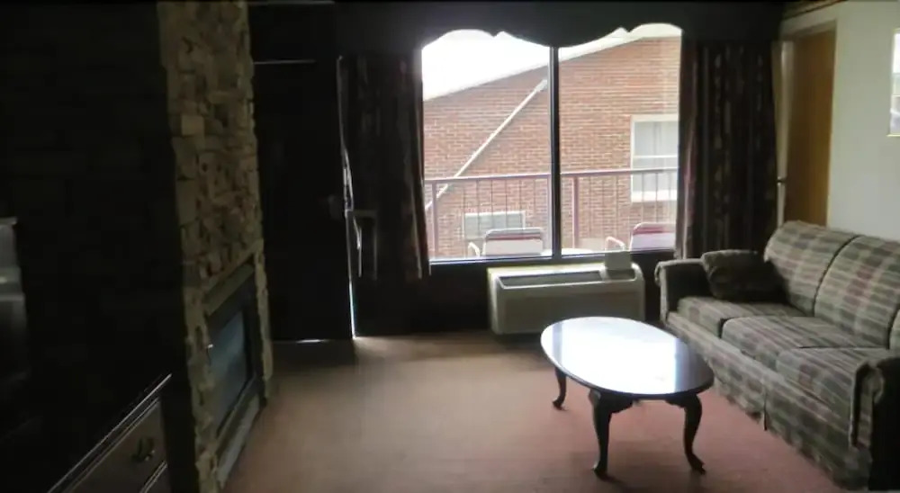 Riverside Motor Lodge - Pigeon Forge