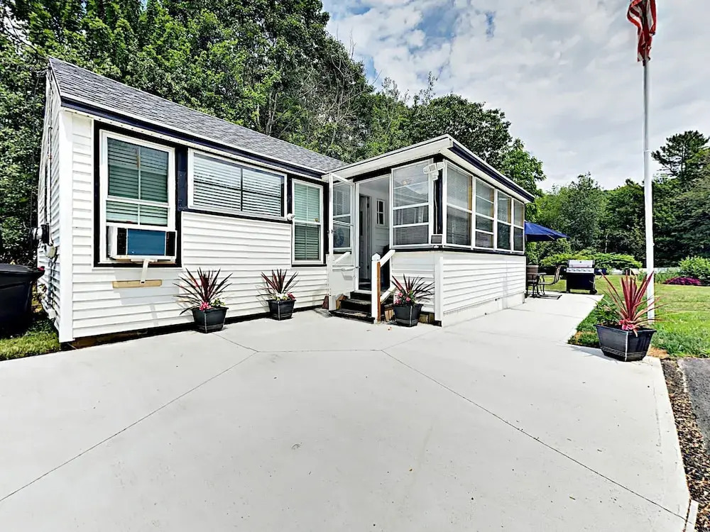 121B Portland Ave Cabin - 1 Br cabin by RedAwning