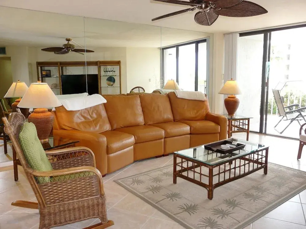 South Seas Tower 1-307
