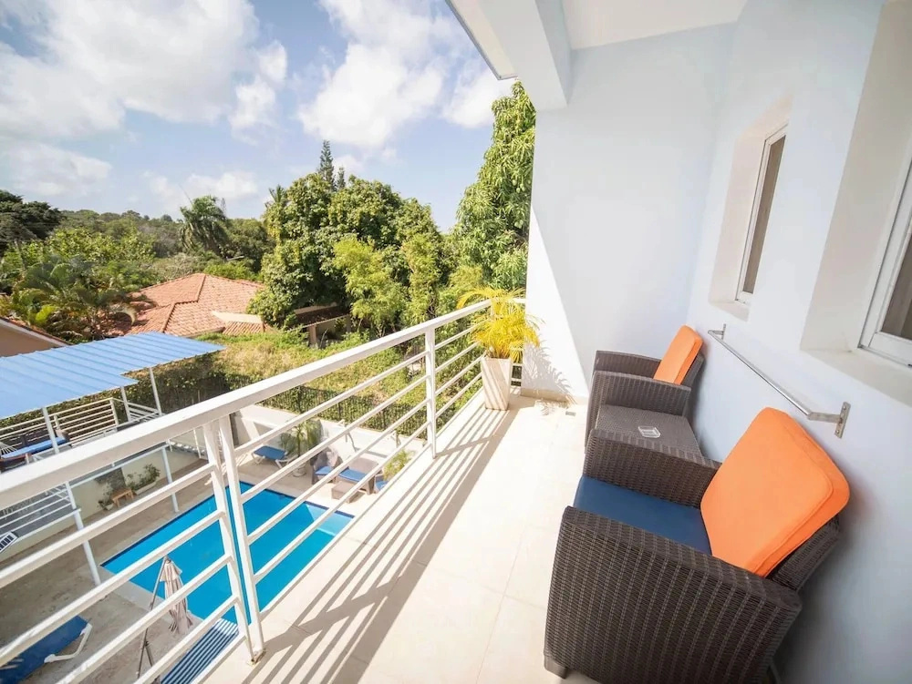 Casa de Compai Unit 8 AC, Wifi & Full Kitchen