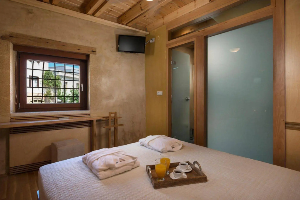 Neoria Houses