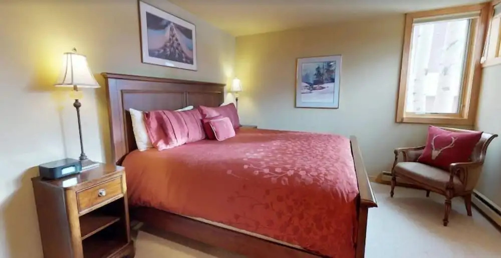 2 Bedroom Platinum Condo Near Chairlift in Cascade Village With Pool and Hot Tub