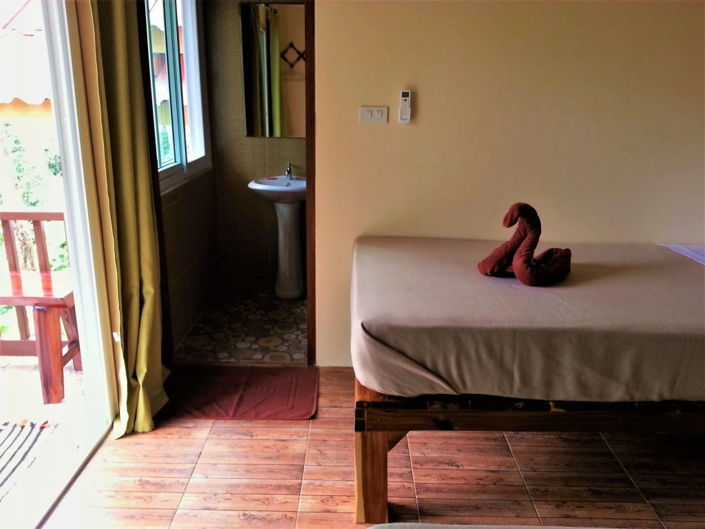 Khaosok River Home Resort
