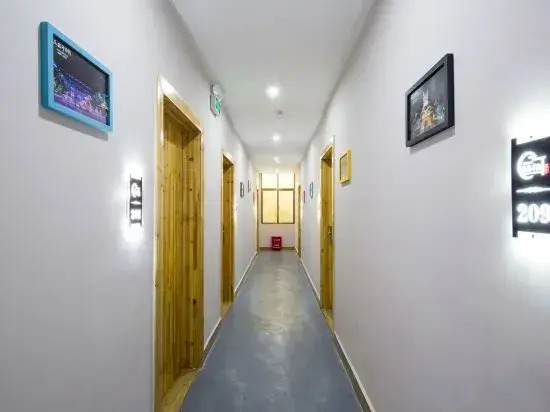 Sanya Light and Shadow Year-round Travel Rental (Yalong Bay Tropical Paradise Forest Park)