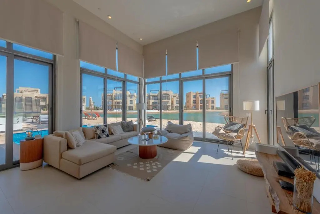 Long Island Gouna 5BR Tawila Beach House & Pool