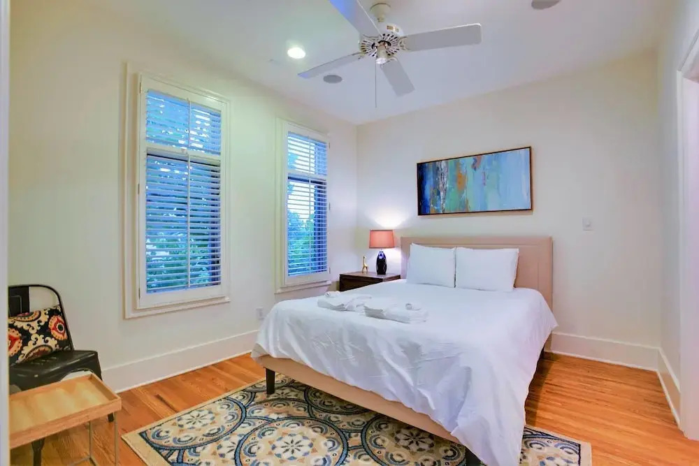 Bold 3br/3.5ba 3-story Home in Vandy Area by Domio