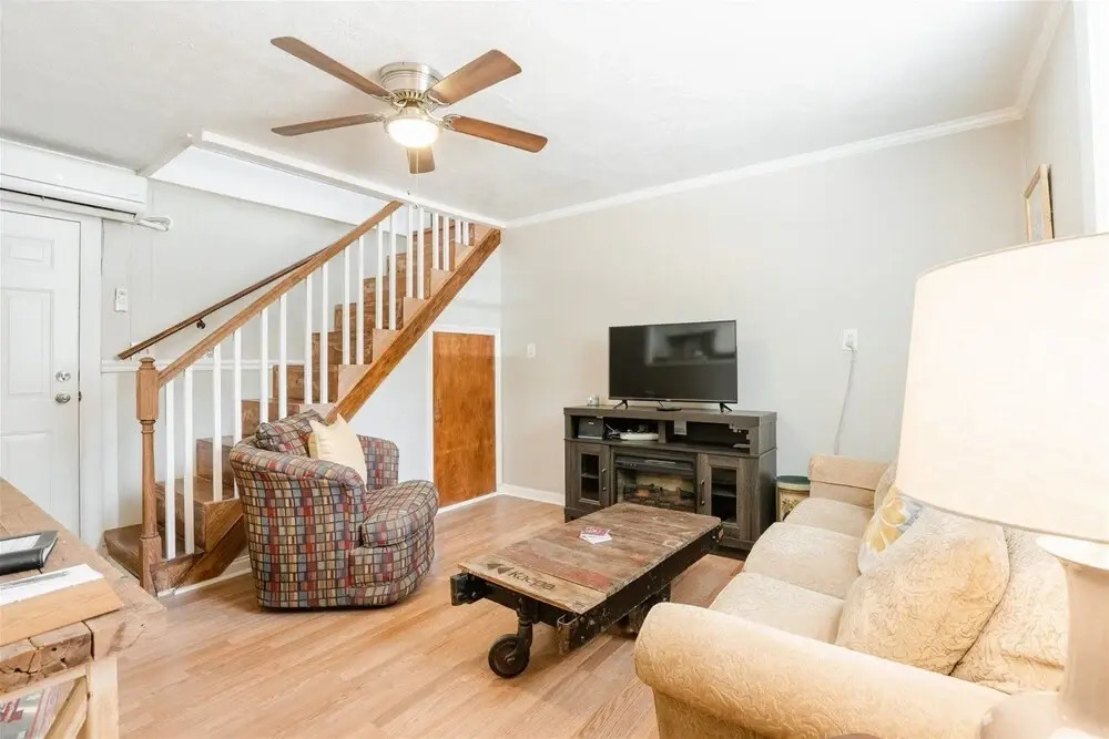 Gordon St, 2A