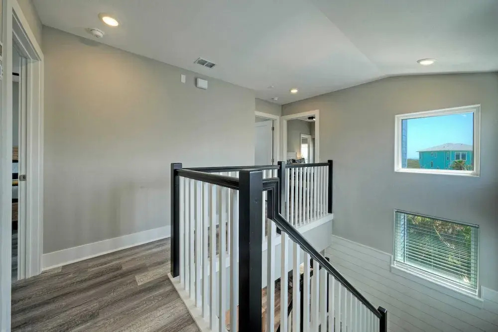 La Concha Blvd #31 -