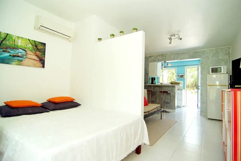 Studio in Sainte-anne, With Pool Access, Enclosed Garden and Wifi