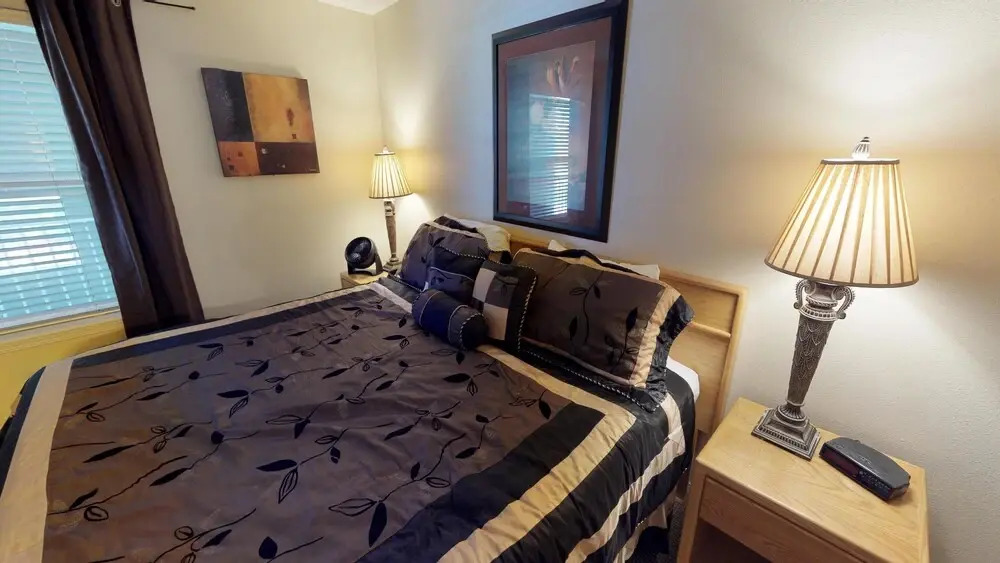 Waters Edge 402