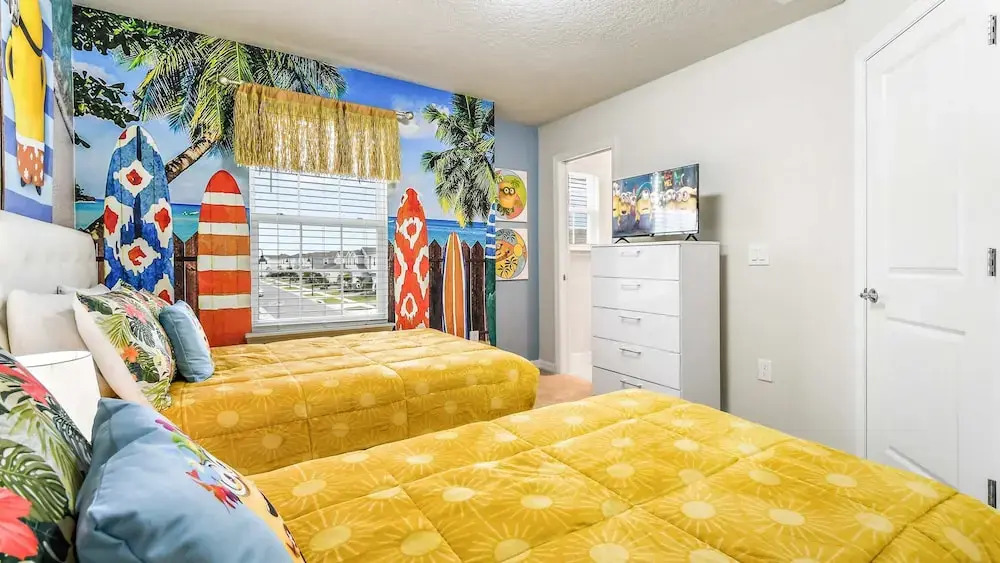 Spacious Home: Private Pool & Resort Access