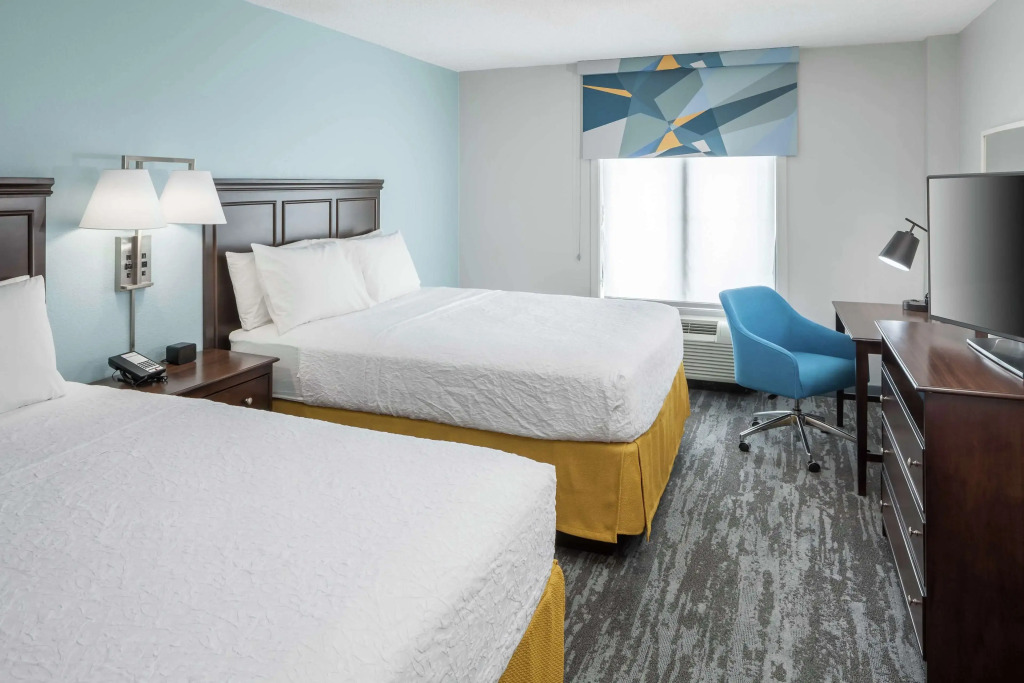 Hampton Inn & Suites Miami-Doral Dolphin Mall