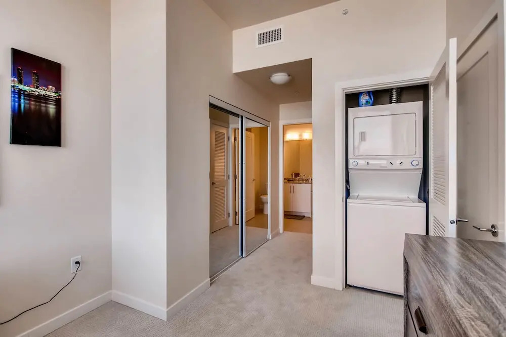 Gorgeous 2 BR  Downtown San Diego