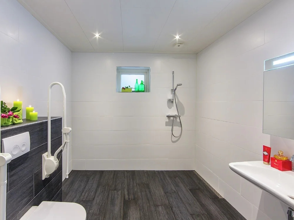 Holiday home in De Bult near Giethoorn Waters