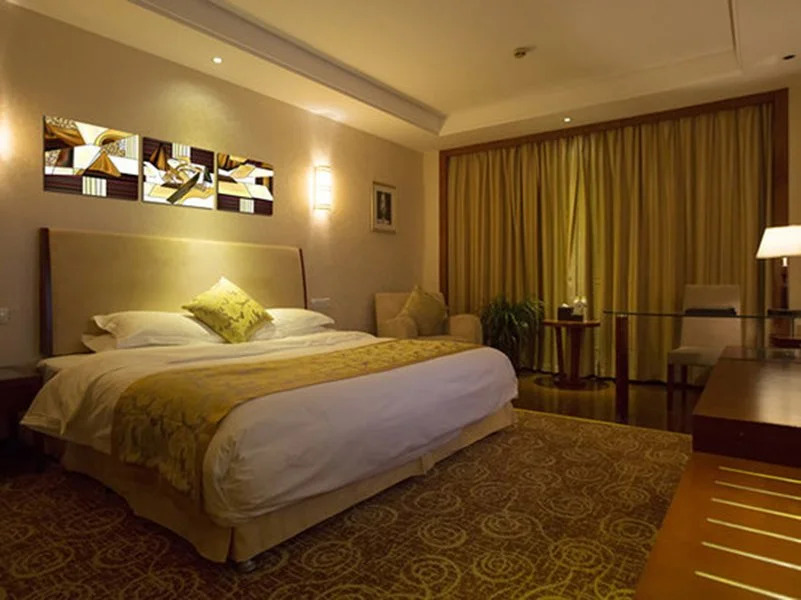 Huaqiao International Hotel