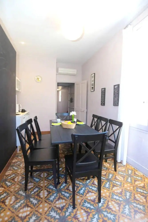 House With 6 Bedrooms In Avignon