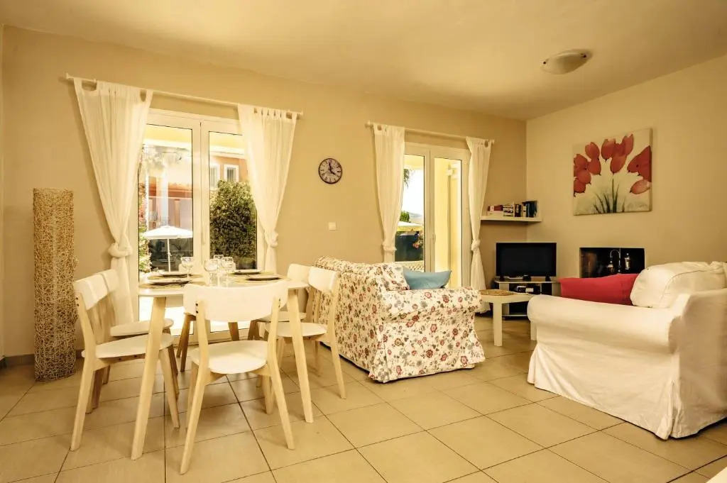 Villa with 3 bedrooms in Mouzaki with wonderful mountain view private pool enclosed garden 1 km from the beach