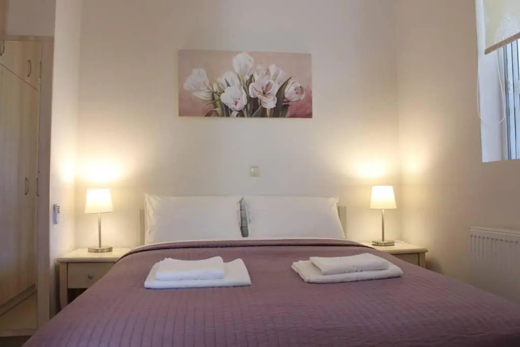 New, modern, bright and independent apartment 83 m2, with garden, 5min to the beach and the city center