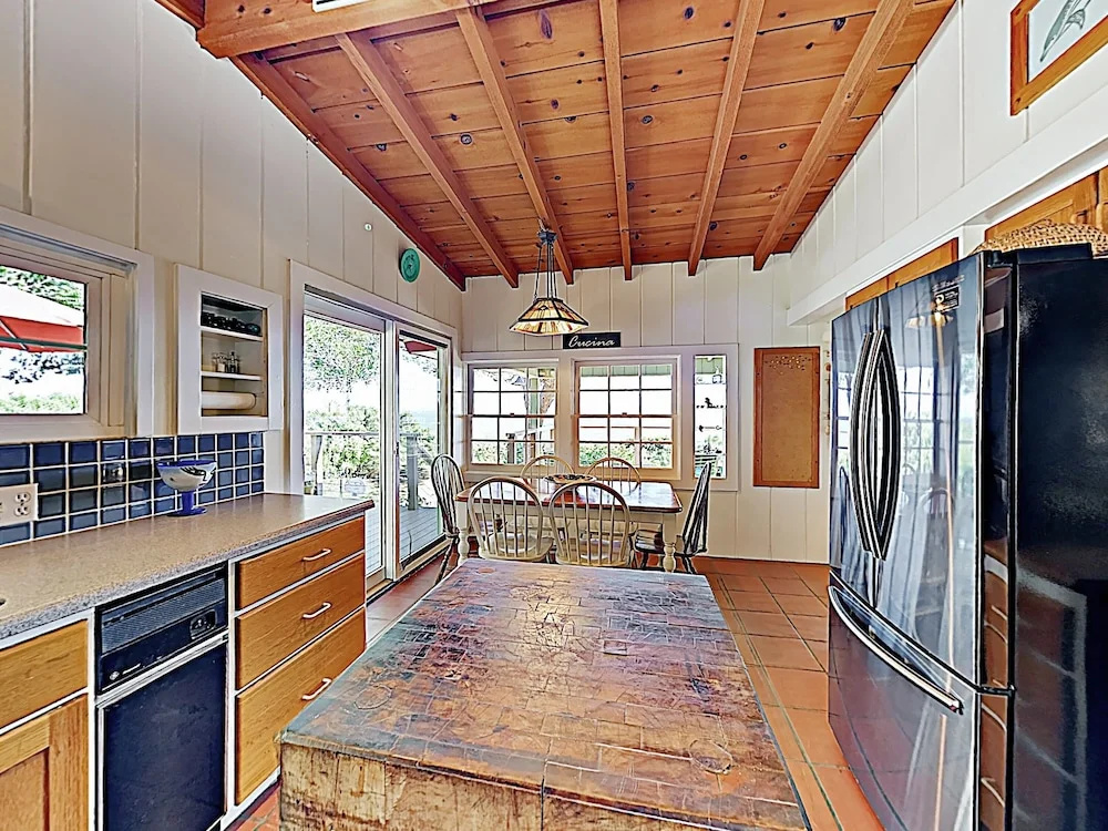 New Listing! Pacific Paradise W/ Outdoor Kitchen Home