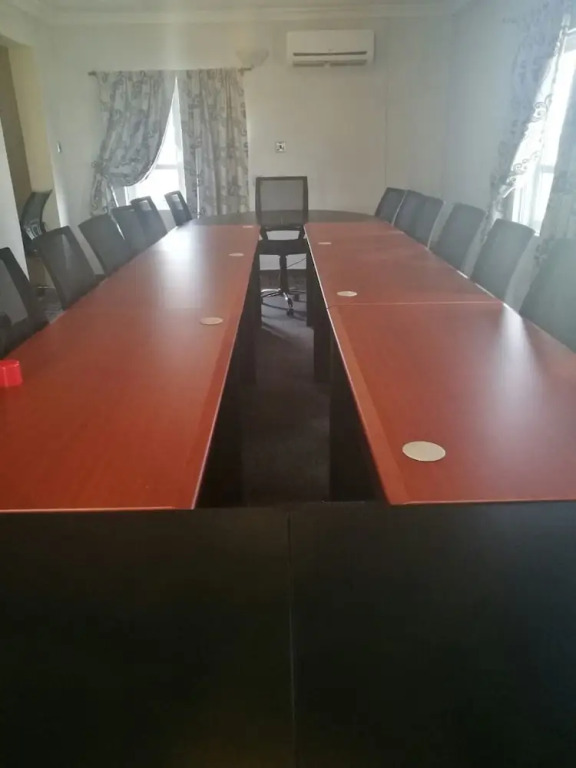 Villa Nuee Hotel & Suites Utako, Abuja
