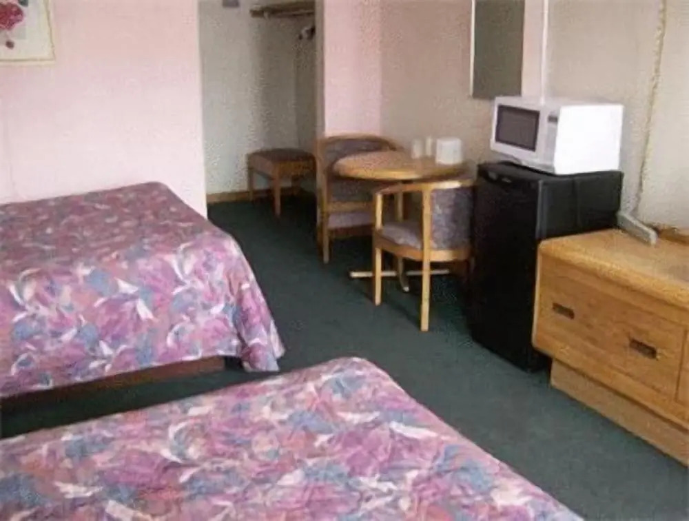 Oasis Motel by The Falls