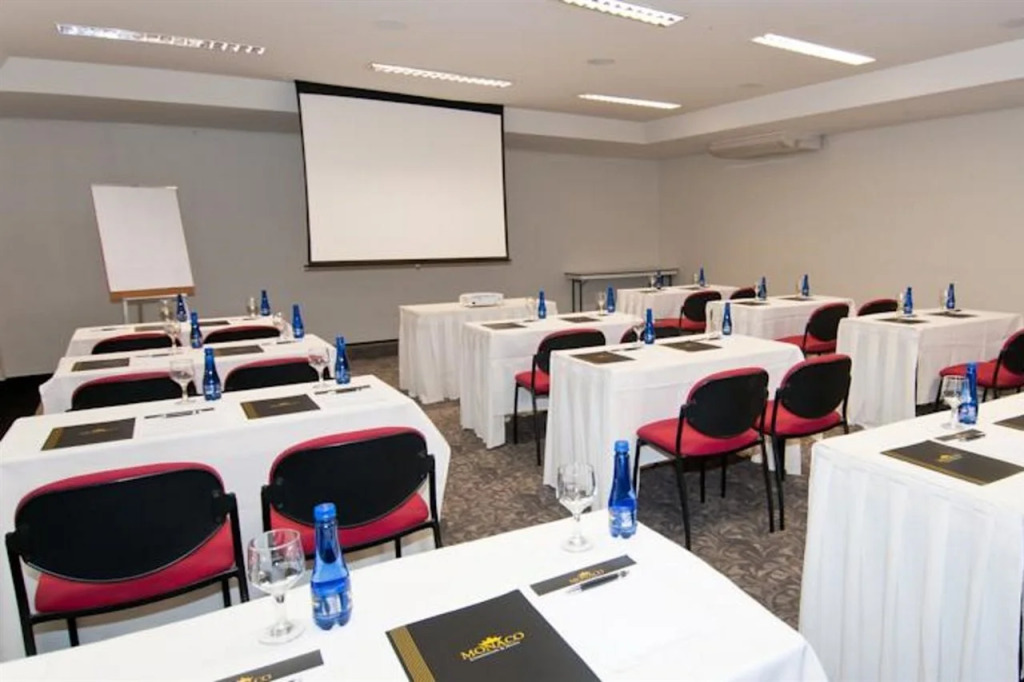Monaco Hotel & Convention By Easy Class