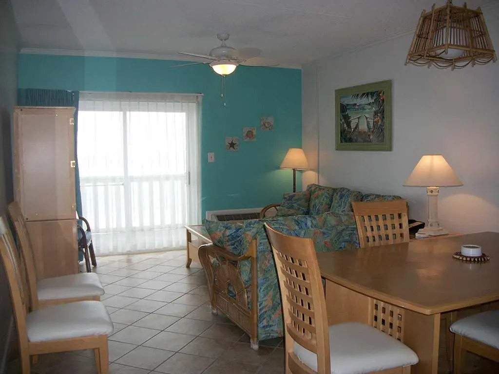 Whaler Inn Beach Club