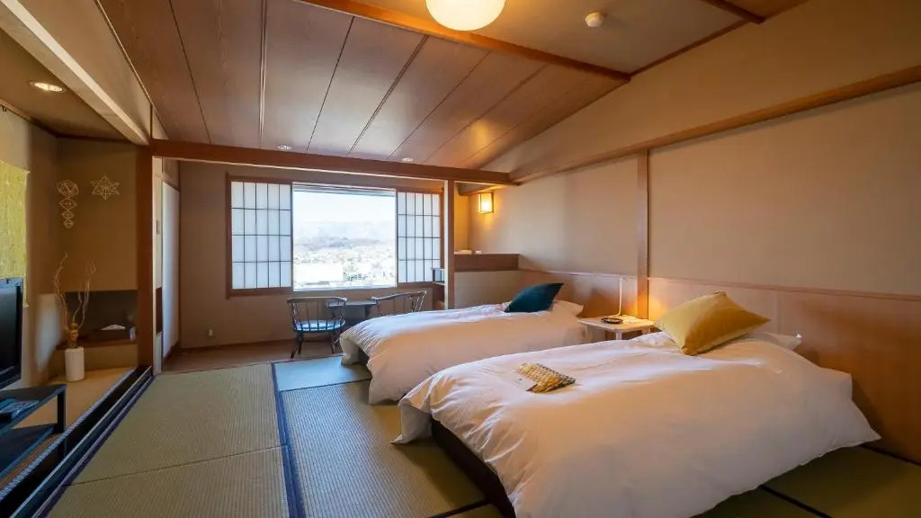 onsen hotel OMOTO
