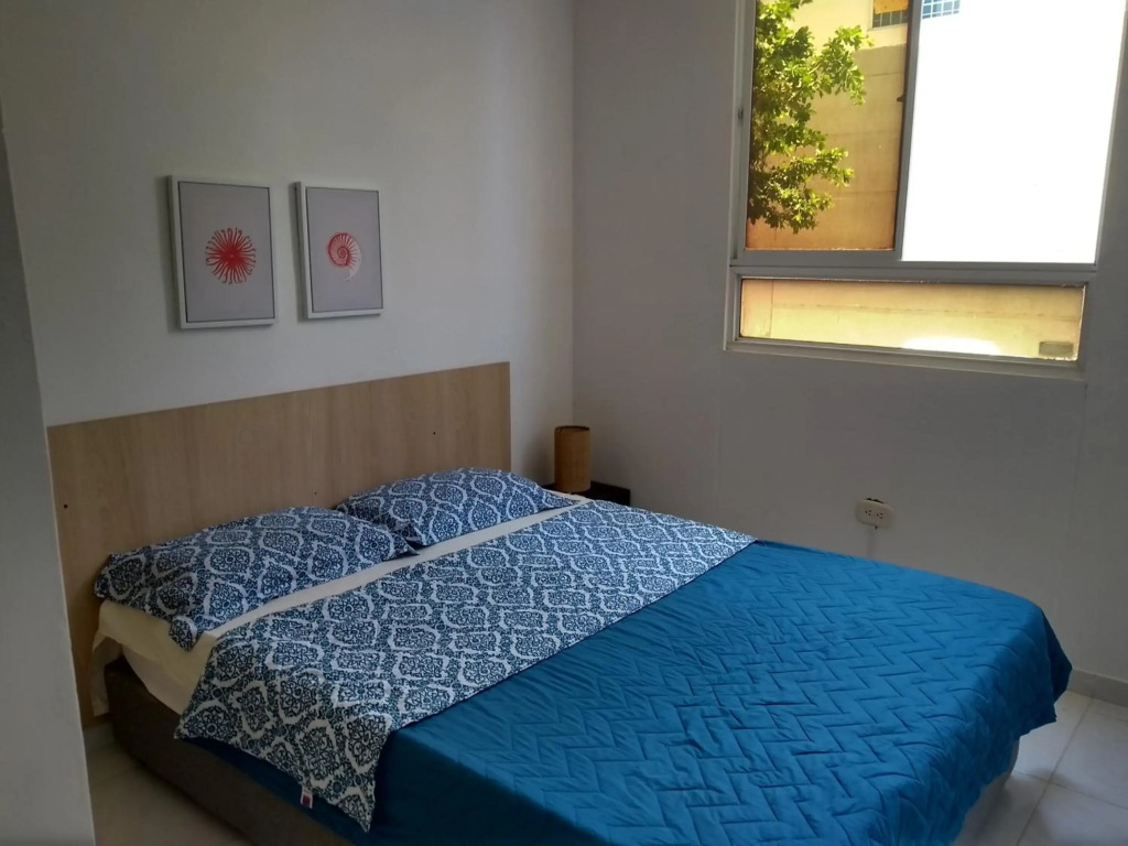 CH2 Comodo apartamento amoblado en condominio RNT 1O8237