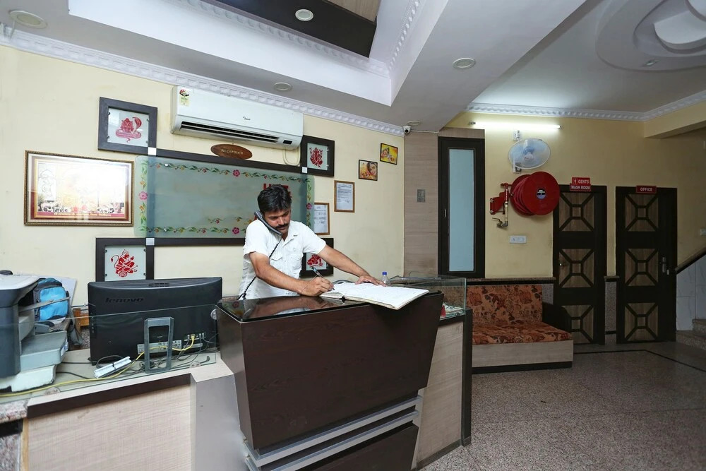 Oyo 16782 Shree Ganesh Hotel & Restaurant