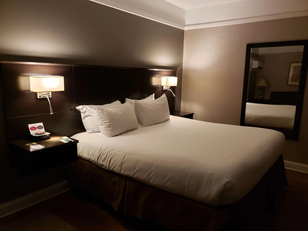 Best Western Plus Hawthorne Terrace Hotel