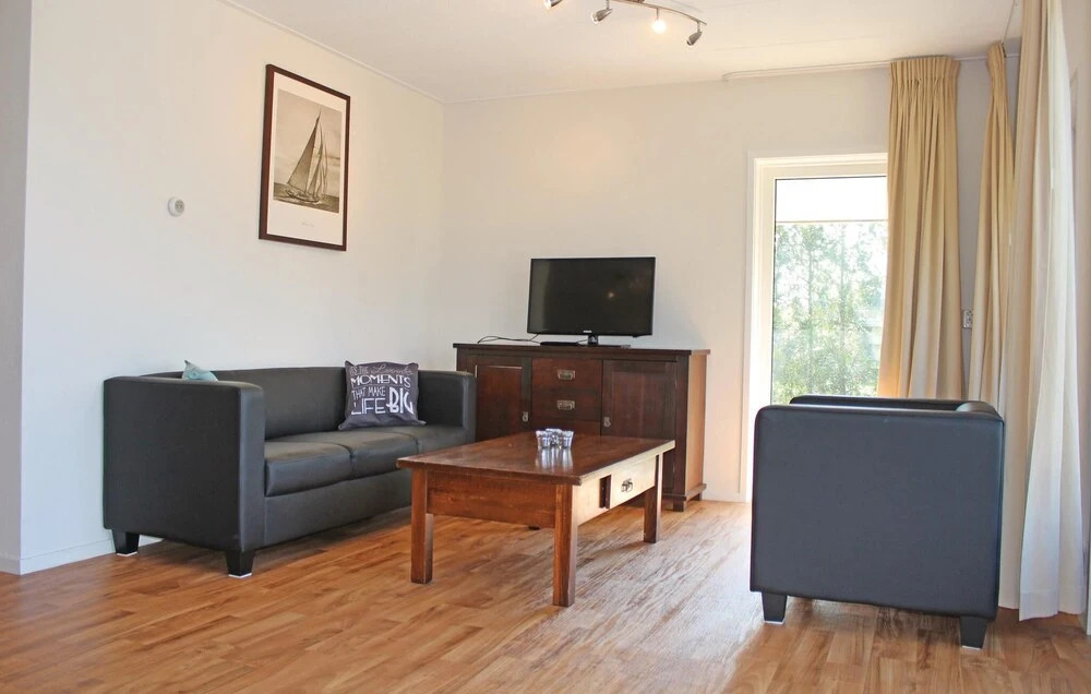 2 Bedroom Lovely Home In Opperdoes