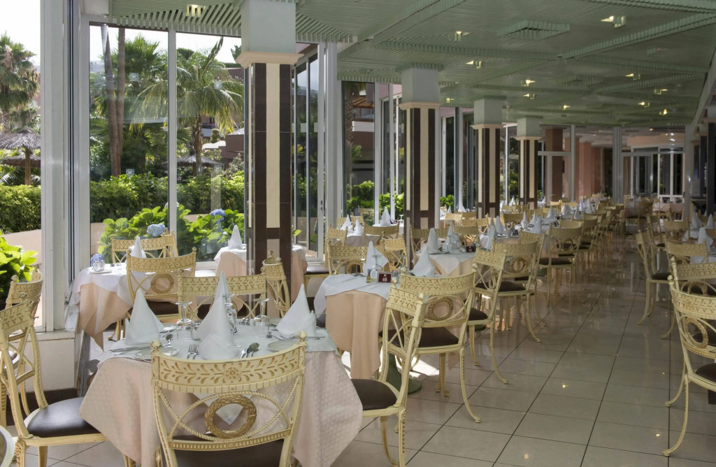Hotel Puerto Palace
