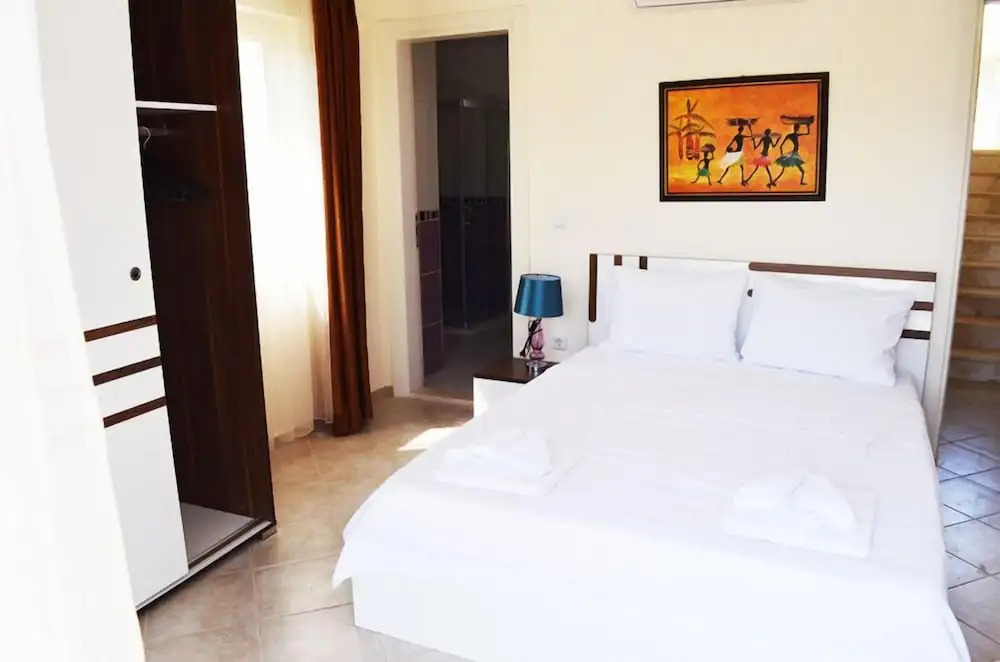 3 Bedroom Apartment Lake View 9 by Likya Global