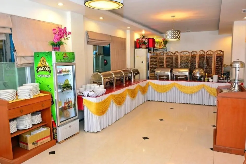 Gold Yadanar Hotel