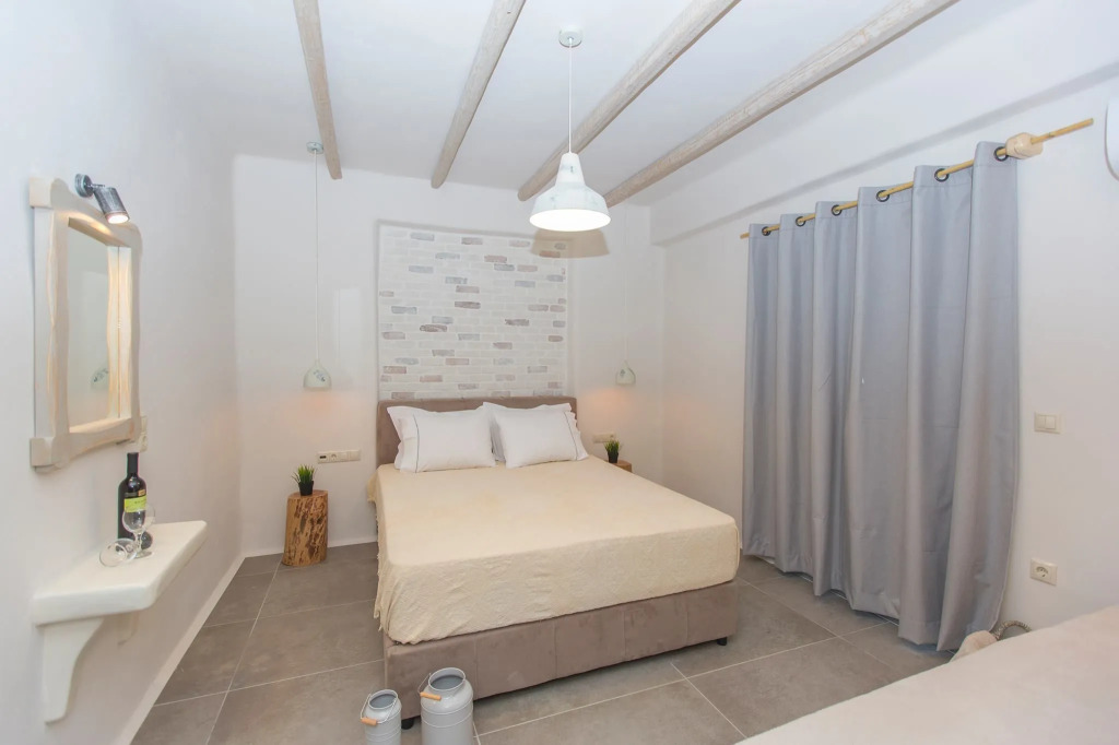 Ampelos Suites