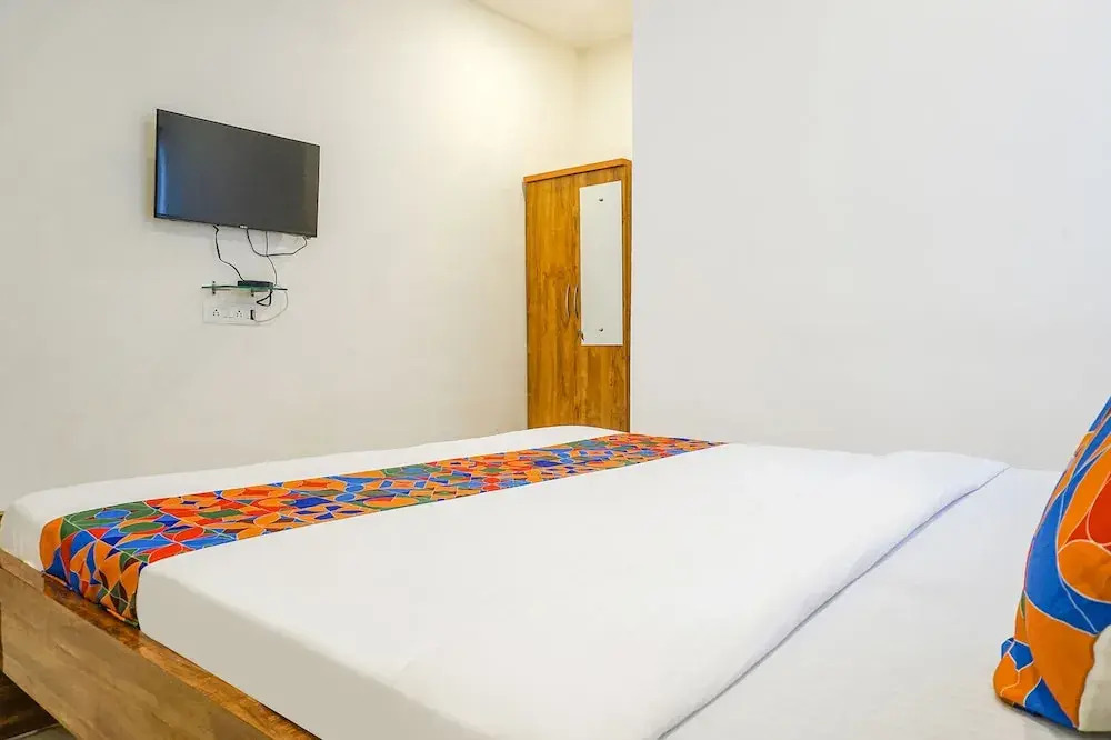 FabHotel Krishna Executive