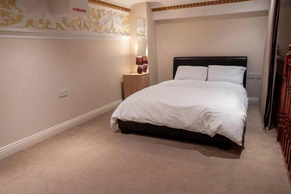 3-bed Apartment 5 Mins Walk to Boscombe Beach