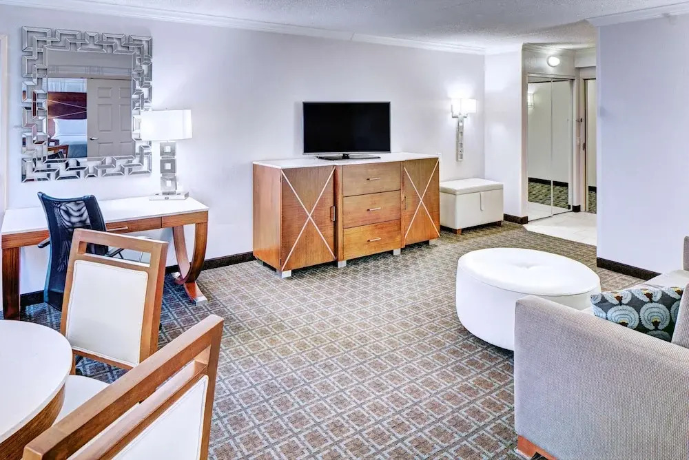 DoubleTree by Hilton Madison Downtown