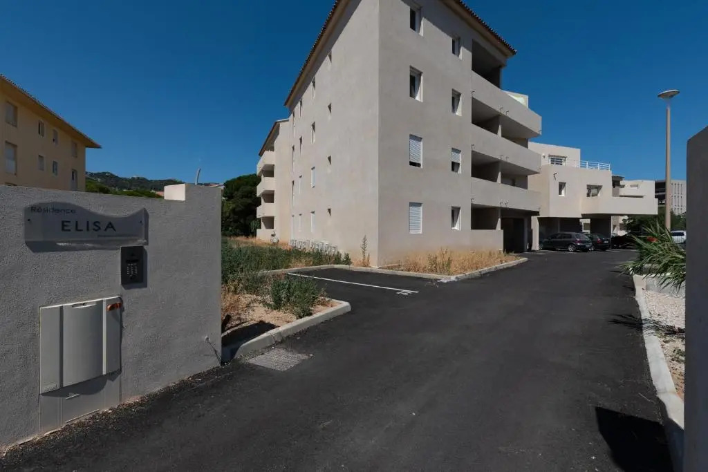 Mari - Appt tout confort 150m de la plage